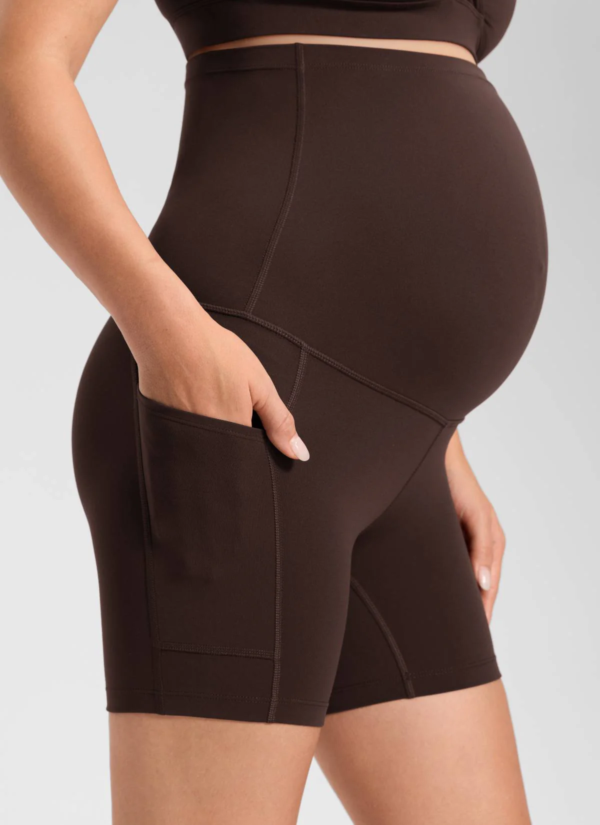 Butterluxe Maternity Pocket Shorts 5'' - Image 4