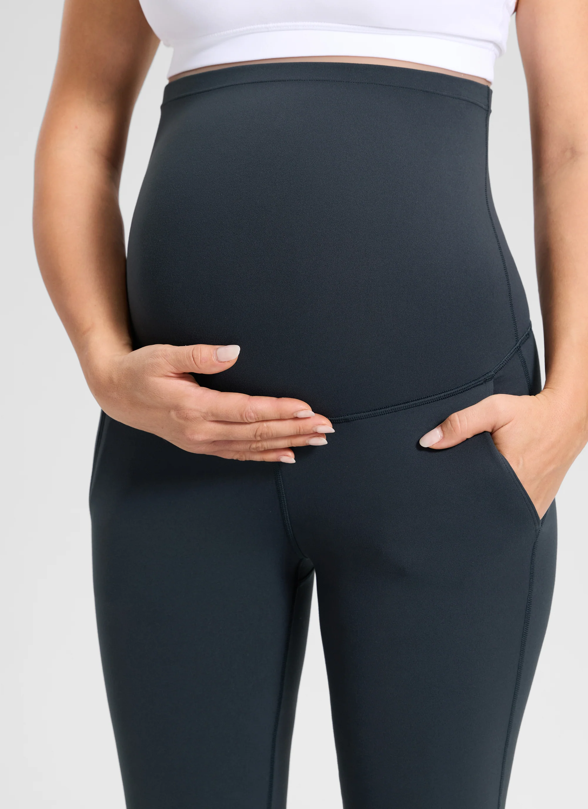Butterluxe Maternity Pocket Legging 31" - Image 17