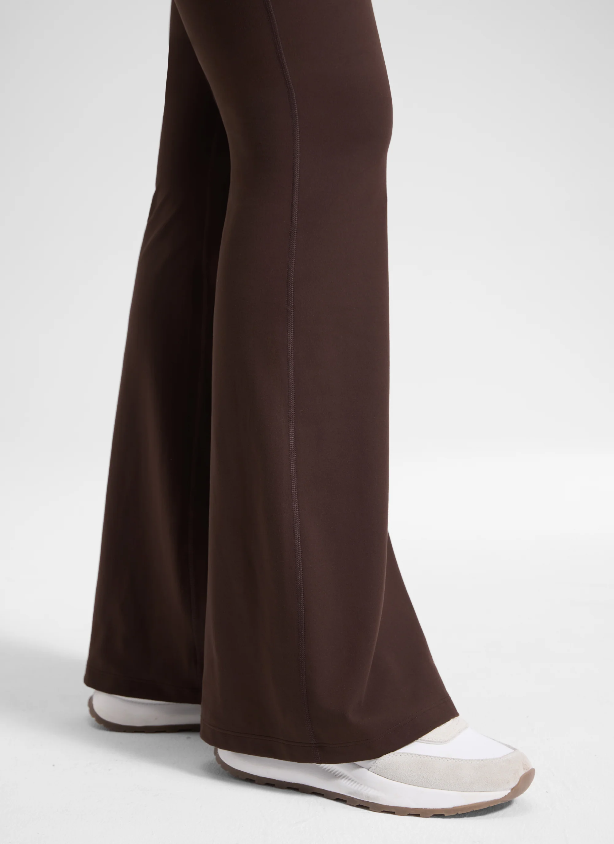 Butterluxe Maternity Flare Pocket Legging 33" - Image 5