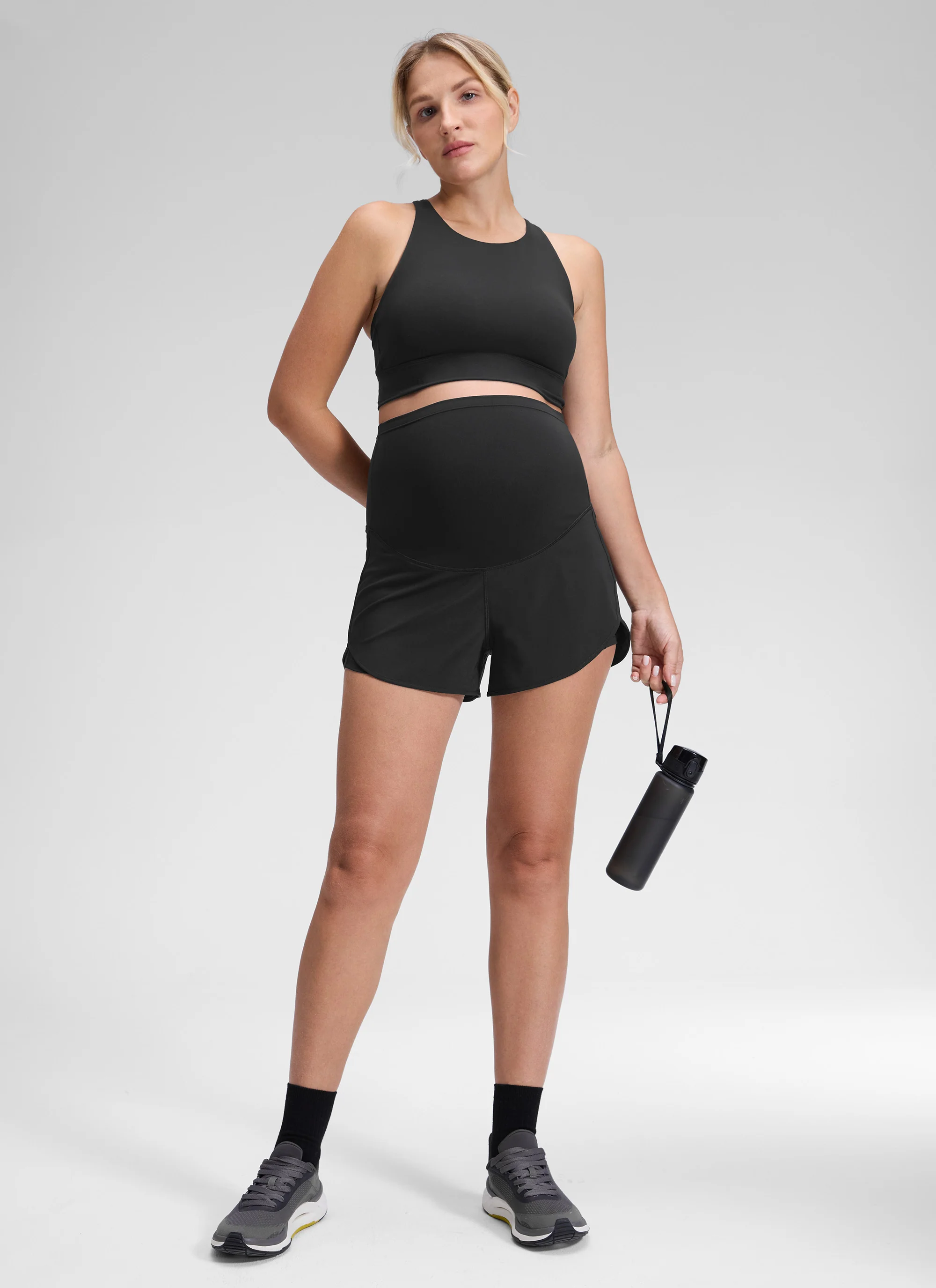 Feathery-Fit Soft 2 in 1 Maternity Shorts 3'' - Image 13