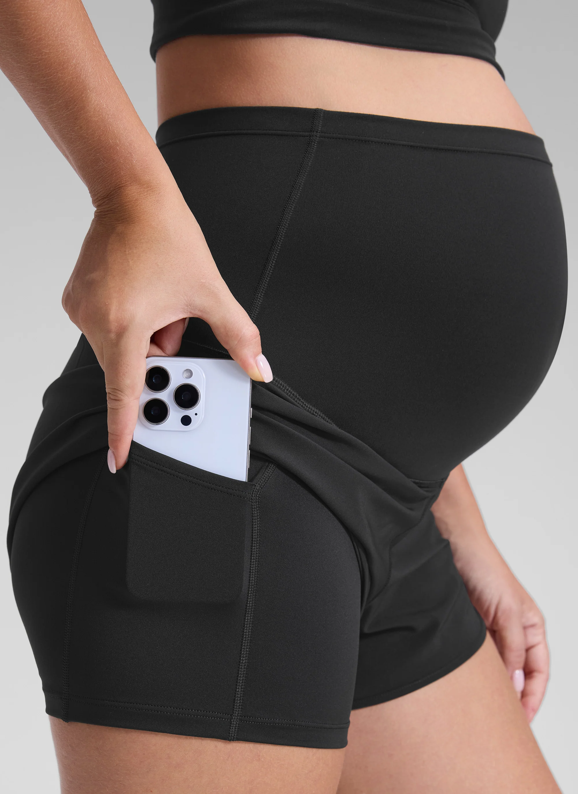 Feathery-Fit Soft 2 in 1 Maternity Shorts 3'' - Image 15
