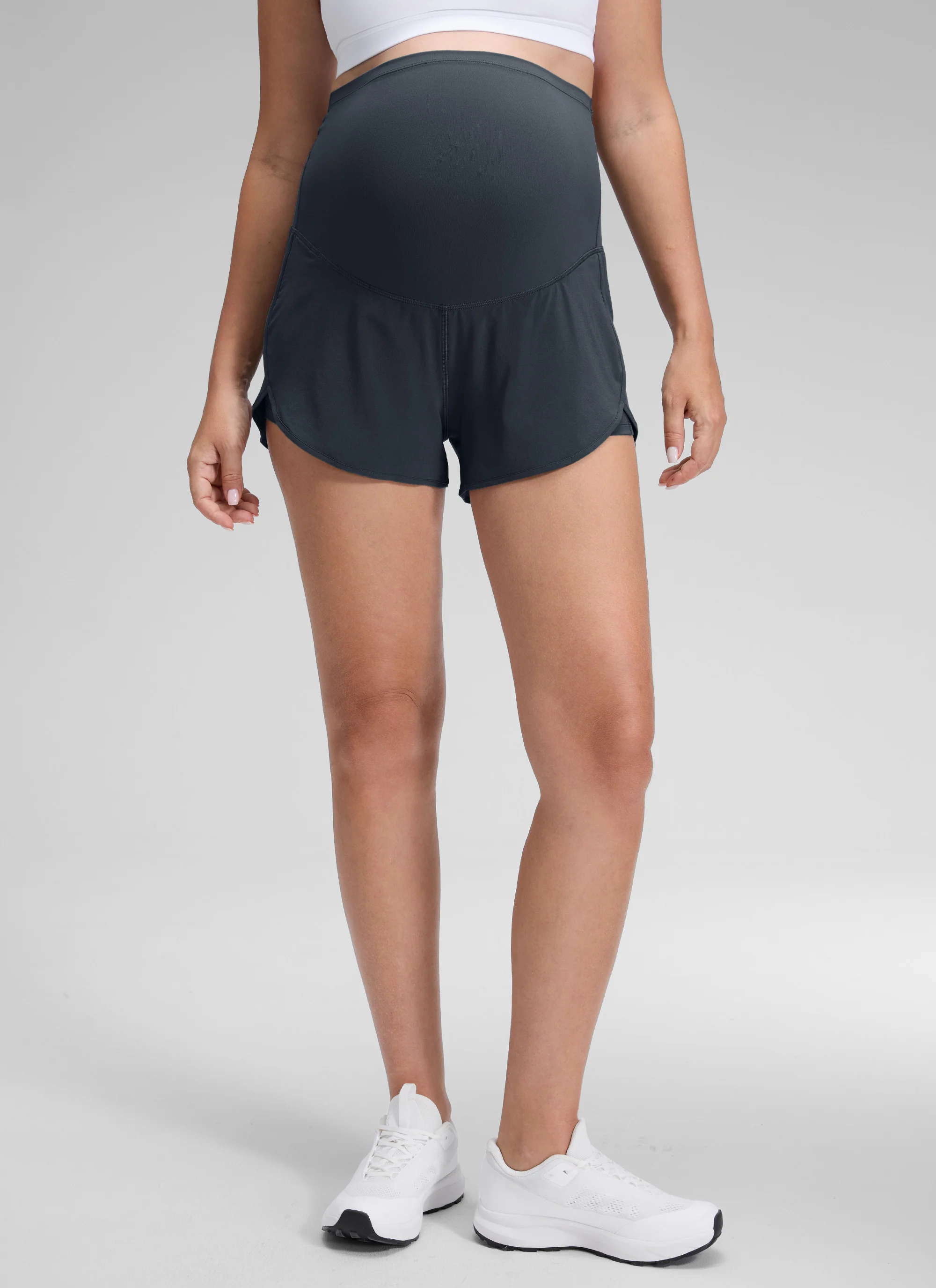 Feathery-Fit Soft 2 in 1 Maternity Shorts 3'' - Image 16