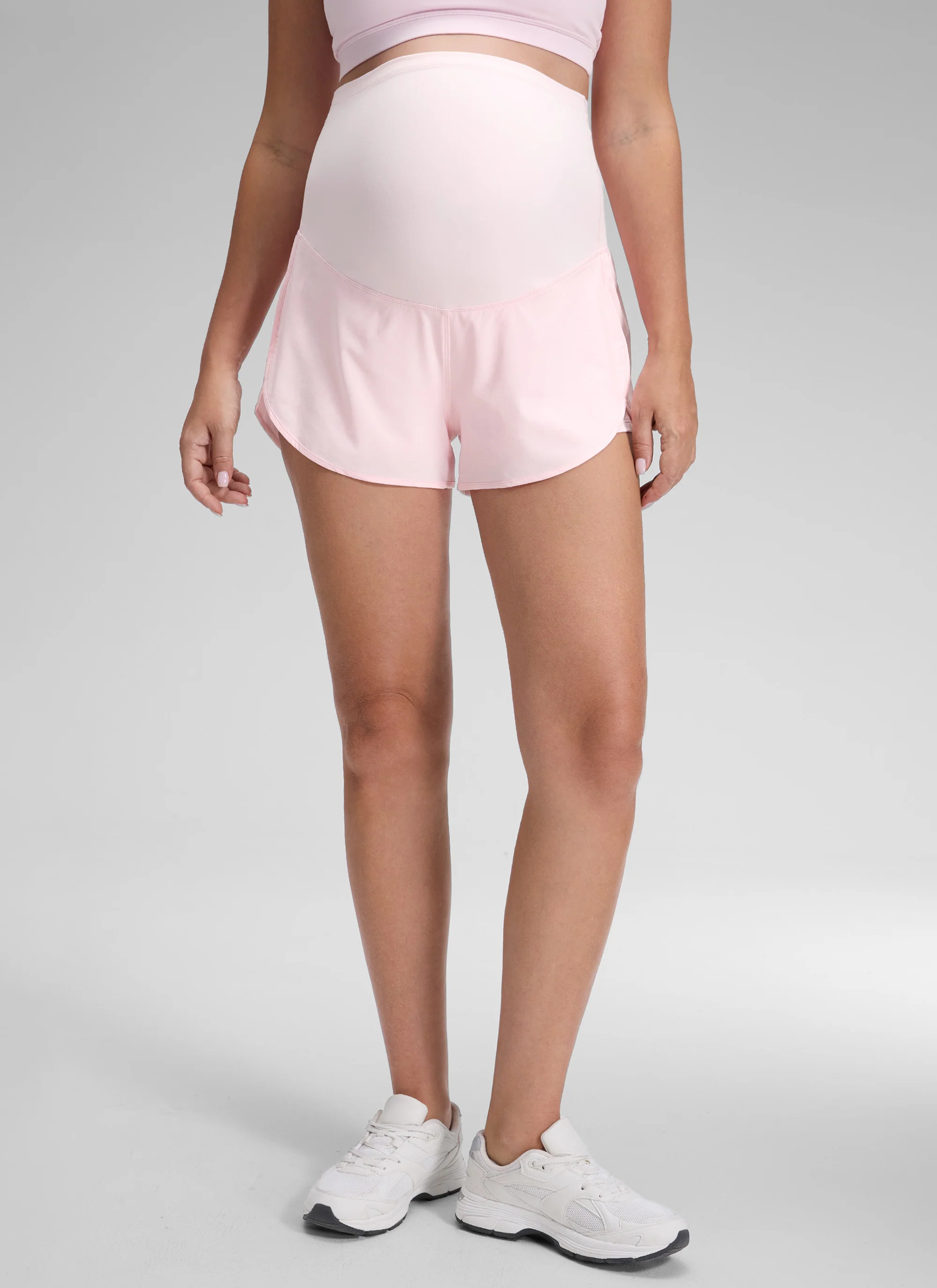 Feathery-Fit Soft 2 in 1 Maternity Shorts 3'' - Image 6