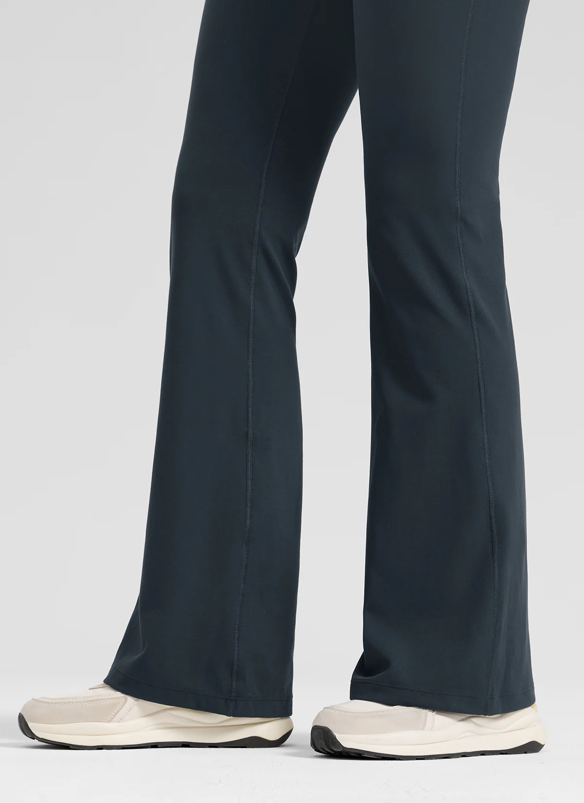 Butterlift® Maternity Flare Legging 31" - Image 20